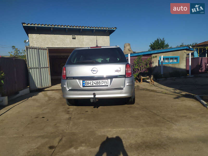 Универсал Opel Astra 2009 в Болграде