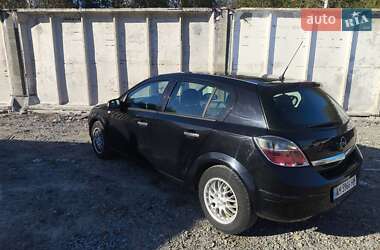 Хэтчбек Opel Astra 2009 в 