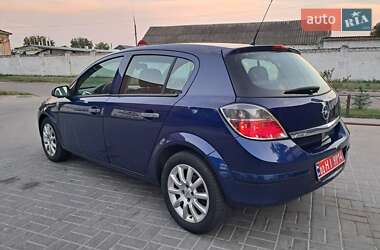 Хэтчбек Opel Astra 2009 в 