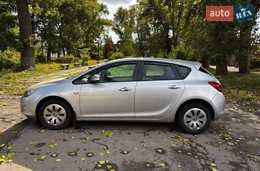Хетчбек Opel Astra 2012 в Олександрії