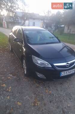 Универсал Opel Astra 2011 в Бориславе