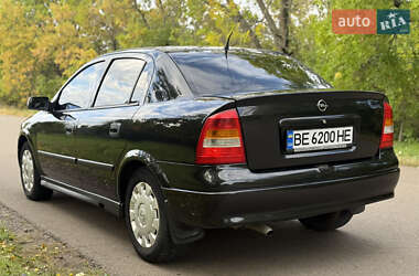 Седан Opel Astra 2007 в 