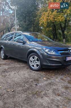 Opel Astra 2010