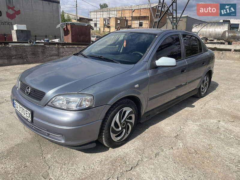 Opel Astra 2004