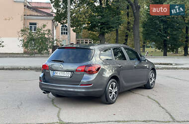 Универсал Opel Astra 2010 в 