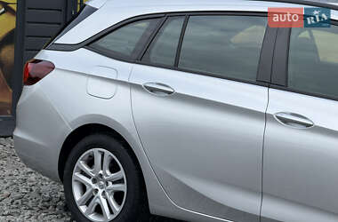 Универсал Opel Astra 2017 в 
