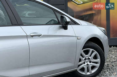 Универсал Opel Astra 2017 в 