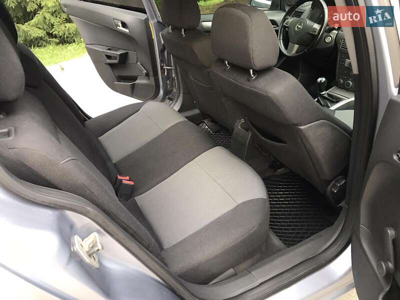Универсал Opel Astra 2005 в Хмельницком