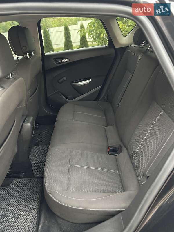 Хэтчбек Opel Astra 2010 в Ивано-Франковске фото 8 Хэтчбек Opel Astra 2010 в Ивано-Франковске