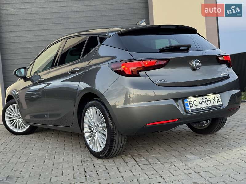Хетчбек Opel Astra 2018 в Стрию