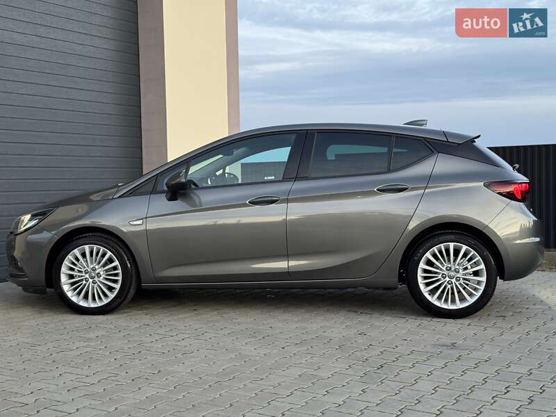Хетчбек Opel Astra 2018 в Стрию