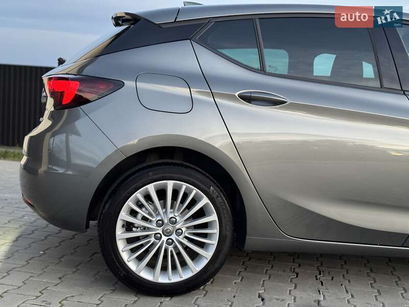 Хетчбек Opel Astra 2018 в Стрию