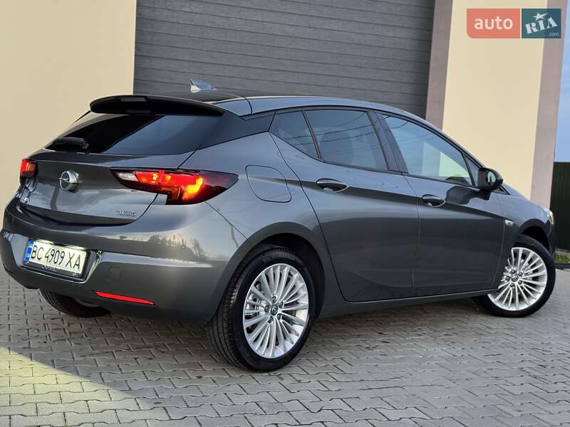 Хетчбек Opel Astra 2018 в Стрию