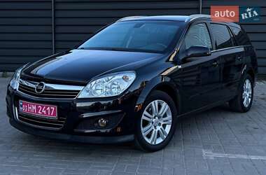 Універсал Opel Astra 2009 в Черкасах