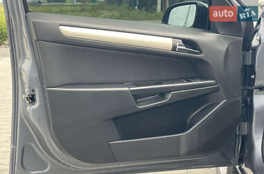 Универсал Opel Astra 2007 в 