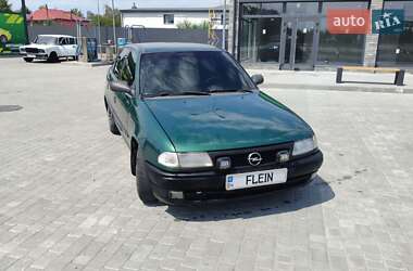 Седан Opel Astra 1998 в Днепре