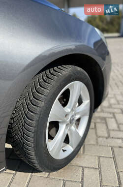 Универсал Opel Astra 2011 в 