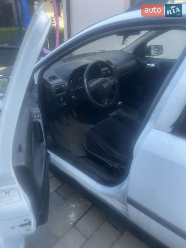 Универсал Opel Astra 2000 в Ровно