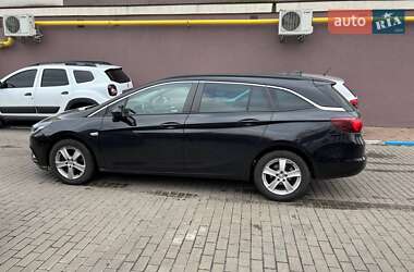 Универсал Opel Astra 2017 в 