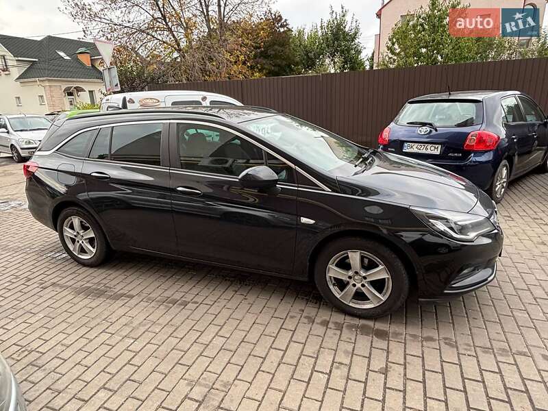 Универсал Opel Astra 2017 в Крюковщине