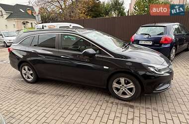 Универсал Opel Astra 2017 в 
