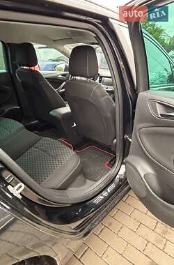 Универсал Opel Astra 2017 в 