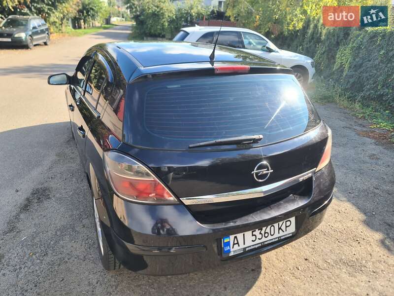 Хэтчбек Opel Astra 2008 в Киеве