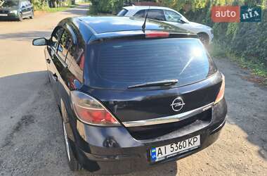 Хэтчбек Opel Astra 2008 в 