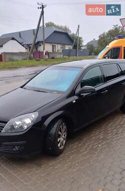 Универсал Opel Astra 2005 в Сокирянах