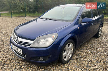 Универсал Opel Astra 2008 в Тлумаче