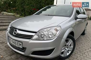 Универсал Opel Astra 2009 в Кременце
