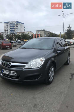 Хэтчбек Opel Astra 2009 в Ивано-Франковске