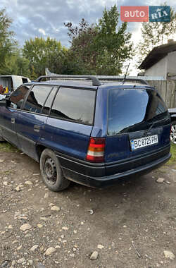 Універсал Opel Astra 1994 в Долині