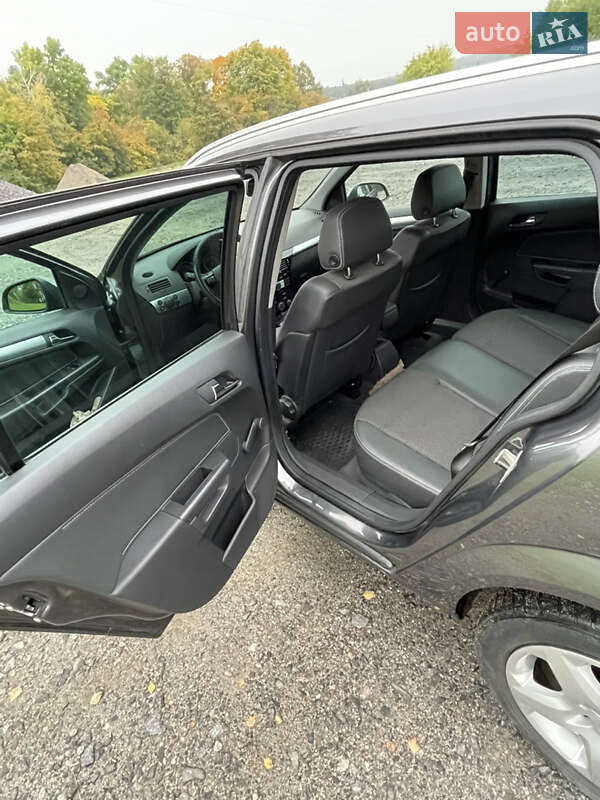 Универсал Opel Astra 2010 в Красилове фото 13 Универсал Opel Astra 2010 в Красилове