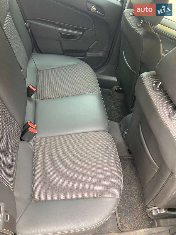 Універсал Opel Astra 2009 в Полтаві