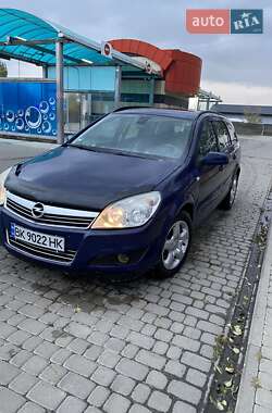 Универсал Opel Astra 2008 в Березному