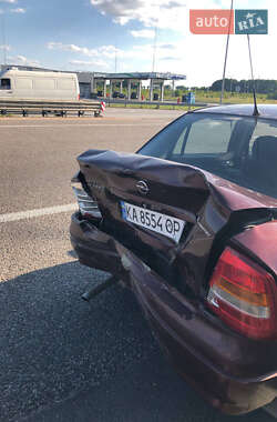 Седан Opel Astra 2008 в Уланові