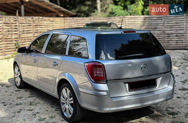 Универсал Opel Astra 2009 в 