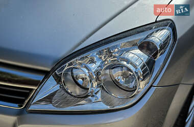 Универсал Opel Astra 2009 в 