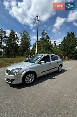 Хэтчбек Opel Astra 2005 в Львове