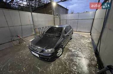 Хетчбек Opel Astra 2000 в  фото 3 Хетчбек Opel Astra 2000 в