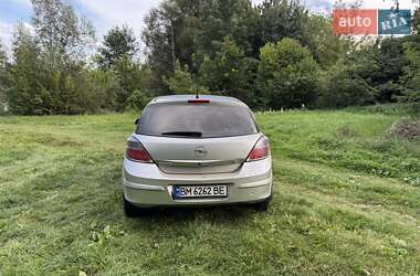 Хэтчбек Opel Astra 2011 в 