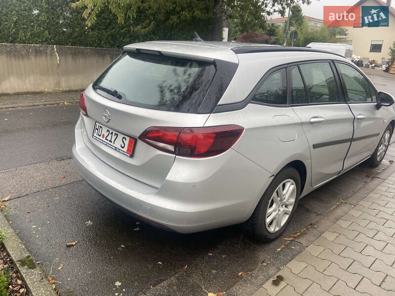 Универсал Opel Astra 2018 в Здолбунове