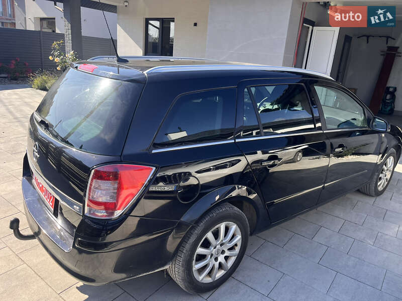 Универсал Opel Astra 2008 в Львове