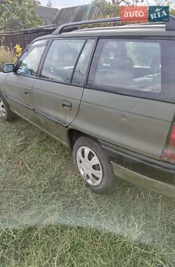 Універсал Opel Astra 1999 в Снігурівці