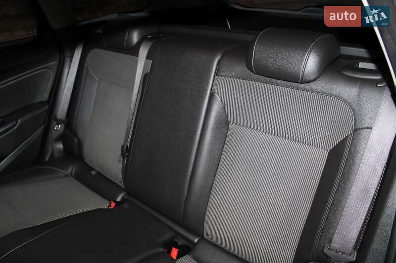 Универсал Opel Astra 2012 в Днепре фото 35 Универсал Opel Astra 2012 в Днепре