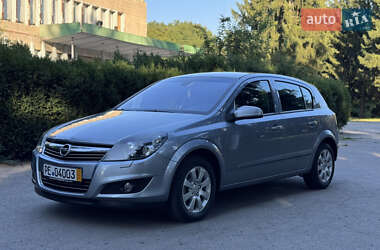 Хэтчбек Opel Astra 2008 в 