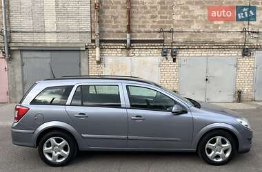 Универсал Opel Astra 2008 в 