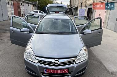 Универсал Opel Astra 2008 в 