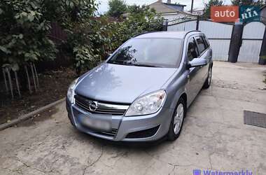 Універсал Opel Astra 2008 в Лебедині